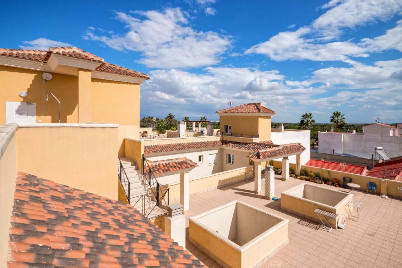 Residential Jardin Del Pintor - La Casa Amarilla Apartment Jacarilla Екстериор снимка