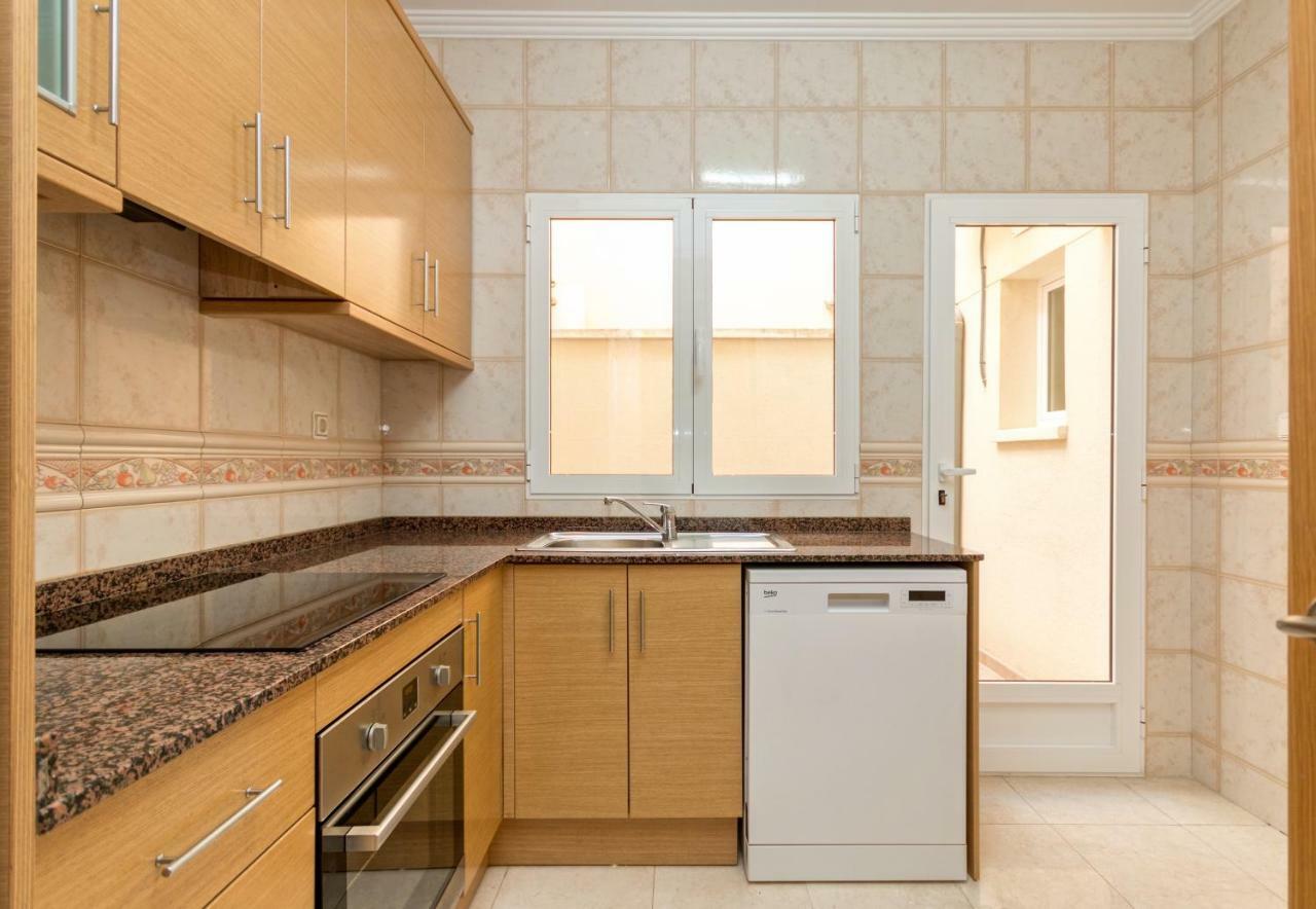Residential Jardin Del Pintor - La Casa Amarilla Apartment Jacarilla Екстериор снимка